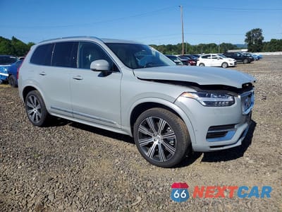 Czwarte zdjęcie samochodu z boku: 2024 VOLVO XC90 PLUS VIN:YV4H60LE9R1188692 - miniatura