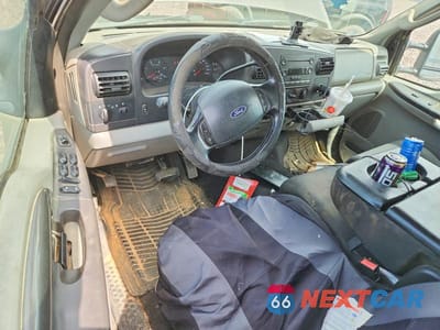 Zdjęcie 8 z 12 samochodu: 2005 FORD F350 SRW SUPER DUTY VIN:1FTWW31P95EB49605 - miniatura