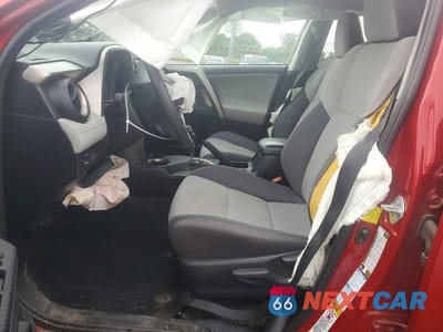 Zdjęcie 7 z 13 samochodu: 2015 TOYOTA RAV4 XLE VIN:2T3RFREV1FW348764 - miniatura