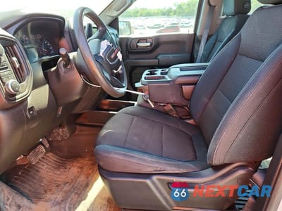 Zdjęcie 7 z 12 samochodu: 2019 GMC SIERRA1500 VIN:3GTU9AEF3KG260885 - miniatura