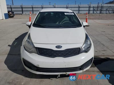 Piąte zdjęcie samochodu w środku: 2014 KIA RIO VIN:KNADM4A33E6361682 - miniatura