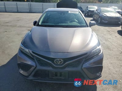 Piąte zdjęcie samochodu w środku: 2023 TOYOTA CAMRY SE VIN:4T1T11AK4PU798615 - miniatura