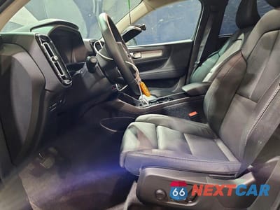 Zdjęcie 7 z 14 samochodu: 2026 VOLVO XC40 PLUS VIN:YV4L12UC6T2746341 - miniatura