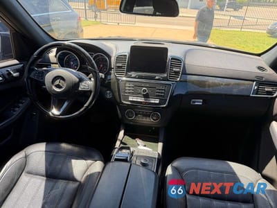 Zdjęcie 9 z 10 samochodu: 2017 MERCEDES-BENZ GLS 450 4MATIC VIN:4JGDF6EE9HA837080 - miniatura