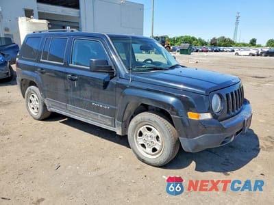 Czwarte zdjęcie samochodu z boku: 2016 JEEP PATRIOT SPORT VIN:1C4NJPBB9GD656727 - miniatura