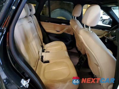 Zdjęcie 10 z 12 samochodu: 2017 BMW X1 SDRIVE28I VIN:WBXHU7C31H5H36844 - miniatura