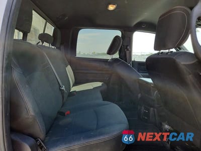 Zdjęcie 10 z 12 samochodu: 2021 RAM 2500 TRADESMAN VIN:3C6UR5CL8MG695203 - miniatura