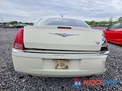 Zdjęcie 6 z 12 samochodu: 2008 CHRYSLER 300C VIN:2C3KA63H48H140977 - miniatura