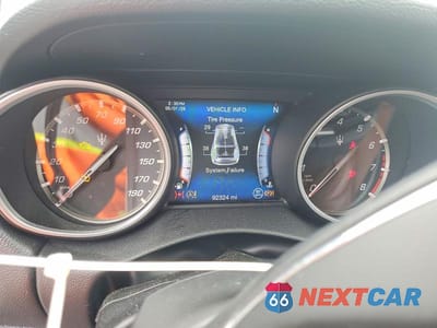 Zdjęcie 9 z 13 samochodu: 2017 MASERATI LEVANTE VIN:ZN661XUA4HX239247 - miniatura