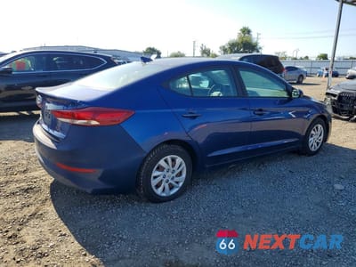 Trzecie zdjęcie samochodu z tyłu: 2017 HYUNDAI ELANTRA SE VIN:5NPD74LF1HH167129 - miniatura