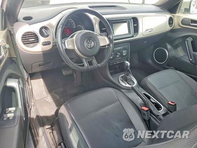 Zdjęcie 8 z 12 samochodu: 2013 VOLKSWAGEN BEETLE VIN:3VW5X7ATXDM818161 - miniatura