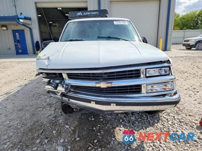 Piąte zdjęcie samochodu w środku: 1998 CHEVROLET TAHOE K1500 VIN:1GNEK13R8WJ313548 - miniatura