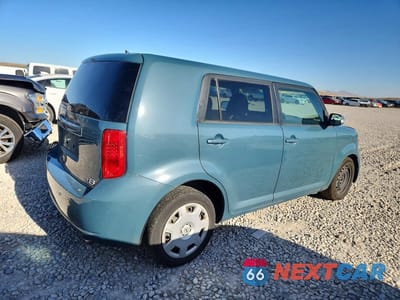 Trzecie zdjęcie samochodu z tyłu: 2008 TOYOTA SCION XB VIN:JTLKE50E081031987 - miniatura