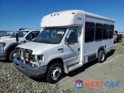 Drugie zdjęcie samochodu z przodu: 2013 FORD ECONOLINE E350 SUPER DUTY CUTAWAY VAN VIN:1FDEE3FL7DDA93152 - miniatura
