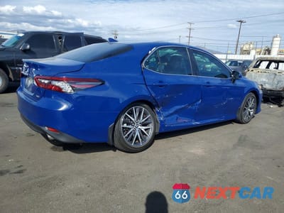 Trzecie zdjęcie samochodu z tyłu: 2024 TOYOTA CAMRY XLE VIN:4T1F11AK6RU258621 - miniatura