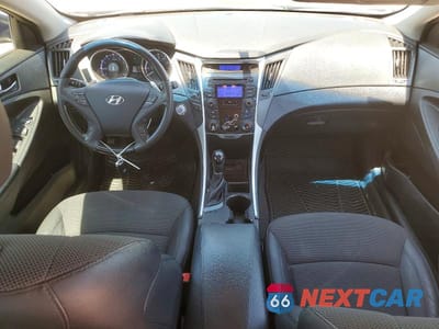 Zdjęcie 8 z 12 samochodu: 2013 HYUNDAI SONATA SE VIN:5NPEC4AC6DH783623 - miniatura