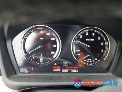 Zdjęcie 9 z 12 samochodu: 2018 BMW X1 XDRIVE28I VIN:WBXHT3C38J5L28047 - miniatura