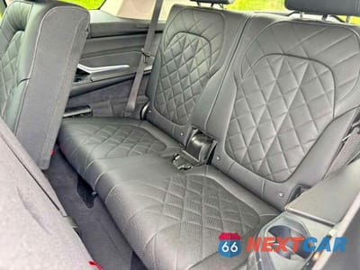 Piąte zdjęcie samochodu w środku: 2023 BMW X7 XDRIVE40I VIN:5UX23EM05P9R82524 - miniatura