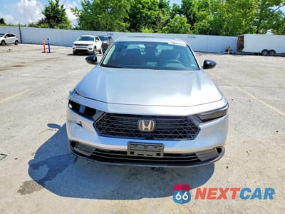 Piąte zdjęcie samochodu w środku: 2026 HONDA ACCORD SE VIN:1HGCY1F45TA020007 - miniatura