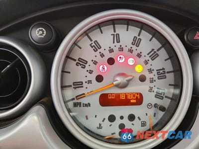 Zdjęcie 9 z 12 samochodu: 2005 MINI COOPER S VIN:WMWRE33455TD97543 - miniatura