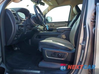 Zdjęcie 7 z 13 samochodu: 2021 RAM 1500 LIMITED VIN:1C6SRFHT2MN675235 - miniatura