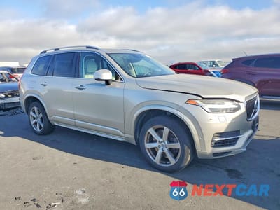 Czwarte zdjęcie samochodu z boku: 2016 VOLVO XC90 T8 VIN:YV4BC0PK2G1066347 - miniatura