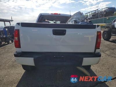 Zdjęcie 6 z 12 samochodu: 2009 CHEVROLET SILVERADO K2500 HEAVY DUTY LT VIN:1GCHK536X9F105326 - miniatura
