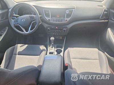 Zdjęcie 8 z 12 samochodu: 2018 HYUNDAI TUCSON SE VIN:KM8J2CA45JU617076 - miniatura