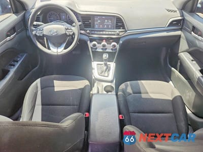 Zdjęcie 8 z 12 samochodu: 2019 HYUNDAI ELANTRA SEL VIN:5NPD84LF2KH463944 - miniatura