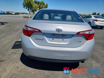 Zdjęcie 6 z 12 samochodu: 2015 TOYOTA COROLLA LE VIN:5YFBURHE2FP214651 - miniatura