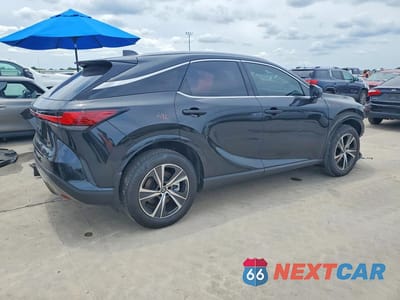 Trzecie zdjęcie samochodu z tyłu: 2025 LEXUS RX 350 PREMIUM VIN:JTJCHMAA5S2033794 - miniatura