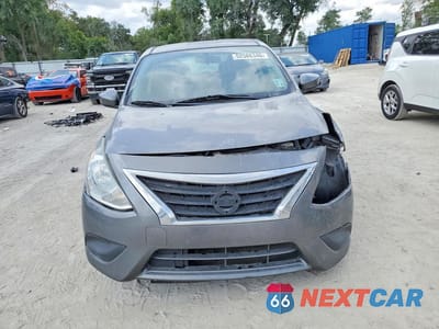 Piąte zdjęcie samochodu w środku: 2018 NISSAN VERSA S PLUS VIN:3N1CN7AP4JL812444 - miniatura