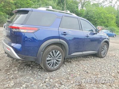 Trzecie zdjęcie samochodu z tyłu: 2025 NISSAN PATHFINDER SL VIN:5N1DR3CD7SC220952 - miniatura