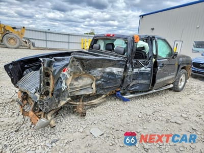 Trzecie zdjęcie samochodu z tyłu: 2010 CHEVROLET SILVERADO K1500 LTZ VIN:1GCSKTE39AZ149494 - miniatura