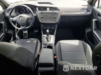 Zdjęcie 8 z 13 samochodu: 2021 VOLKSWAGEN TIGUAN SE/SE R-LINE BLACK/SEL VIN:3VV2B7AX4MM104132 - miniatura