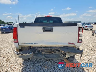 Zdjęcie 6 z 12 samochodu: 2014 GMC SIERRA C2500 SLT VIN:1GT111CG0EF173330 - miniatura