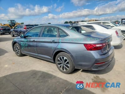 Drugie zdjęcie samochodu z przodu: 2024 VOLKSWAGEN JETTA S VIN:3VW5M7BU9RM077752 - miniatura