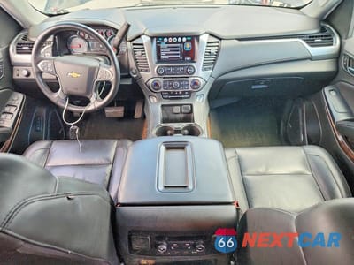 Zdjęcie 8 z 13 samochodu: 2018 CHEVROLET SUBURBAN K1500 LT VIN:1GNSKHKC2JR116992 - miniatura