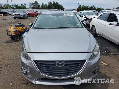 Piąte zdjęcie samochodu w środku: 2015 MAZDA 3 TOURING VIN:JM1BM1V76F1222389 - miniatura