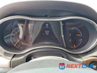 Zdjęcie 9 z 13 samochodu: 2015 JEEP GRAND CHEROKEE LIMITED VIN:1C4RJEBG2FC769831 - miniatura
