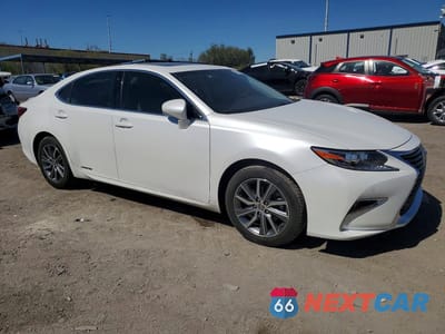 Czwarte zdjęcie samochodu z boku: 2018 LEXUS ES 300H VIN:JTHBW1GG2J2186578 - miniatura