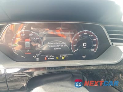 Zdjęcie 9 z 14 samochodu: 2022 AUDI E-TRON PREMIUM VIN:WA1AAAGE2NB022824 - miniatura