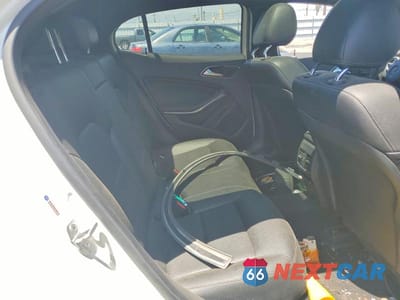 Zdjęcie 10 z 12 samochodu: 2017 MERCEDES-BENZ GLA 250 4MATIC VIN:WDCTG4GBXHJ348203 - miniatura