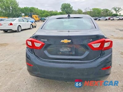 Zdjęcie 6 z 12 samochodu: 2017 CHEVROLET CRUZE LT VIN:1G1BE5SM3H7122872 - miniatura