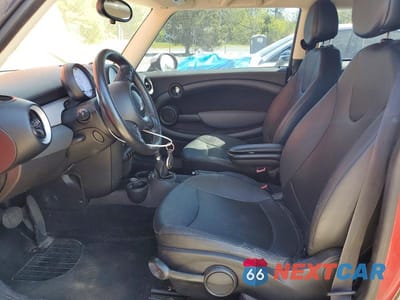 Zdjęcie 7 z 12 samochodu: 2012 MINI COOPER VIN:WMWSU3C50CT260890 - miniatura