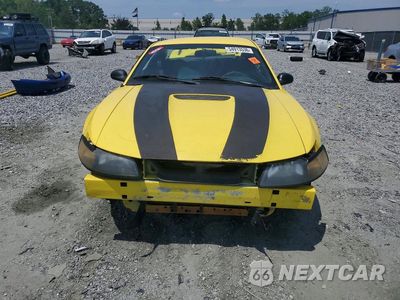 Piąte zdjęcie samochodu w środku: 2002 FORD MUSTANG VIN:1FAFP40462F141421 - miniatura