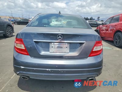 Zdjęcie 6 z 12 samochodu: 2009 MERCEDES-BENZ C 300 VIN:WDDGF54XX9R067611 - miniatura