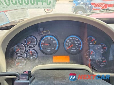 Zdjęcie 8 z 10 samochodu: 2014 INTERNATIONAL 4300 BOX TRUCK VIN:3HAMMAAN3EL766624 - miniatura