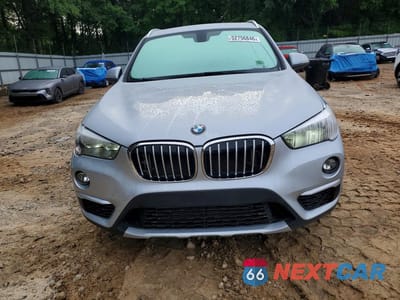 Piąte zdjęcie samochodu w środku: 2018 BMW X1 SDRIVE28I VIN:WBXHU7C36J5H41088 - miniatura