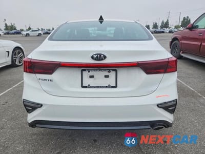 Zdjęcie 6 z 12 samochodu: 2021 KIA FORTE LXS VIN:3KPF24AD2ME294527 - miniatura